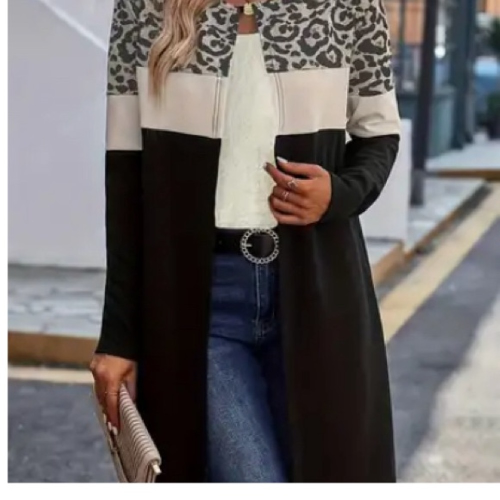 - - NWOT Casual Color Block Light Coat